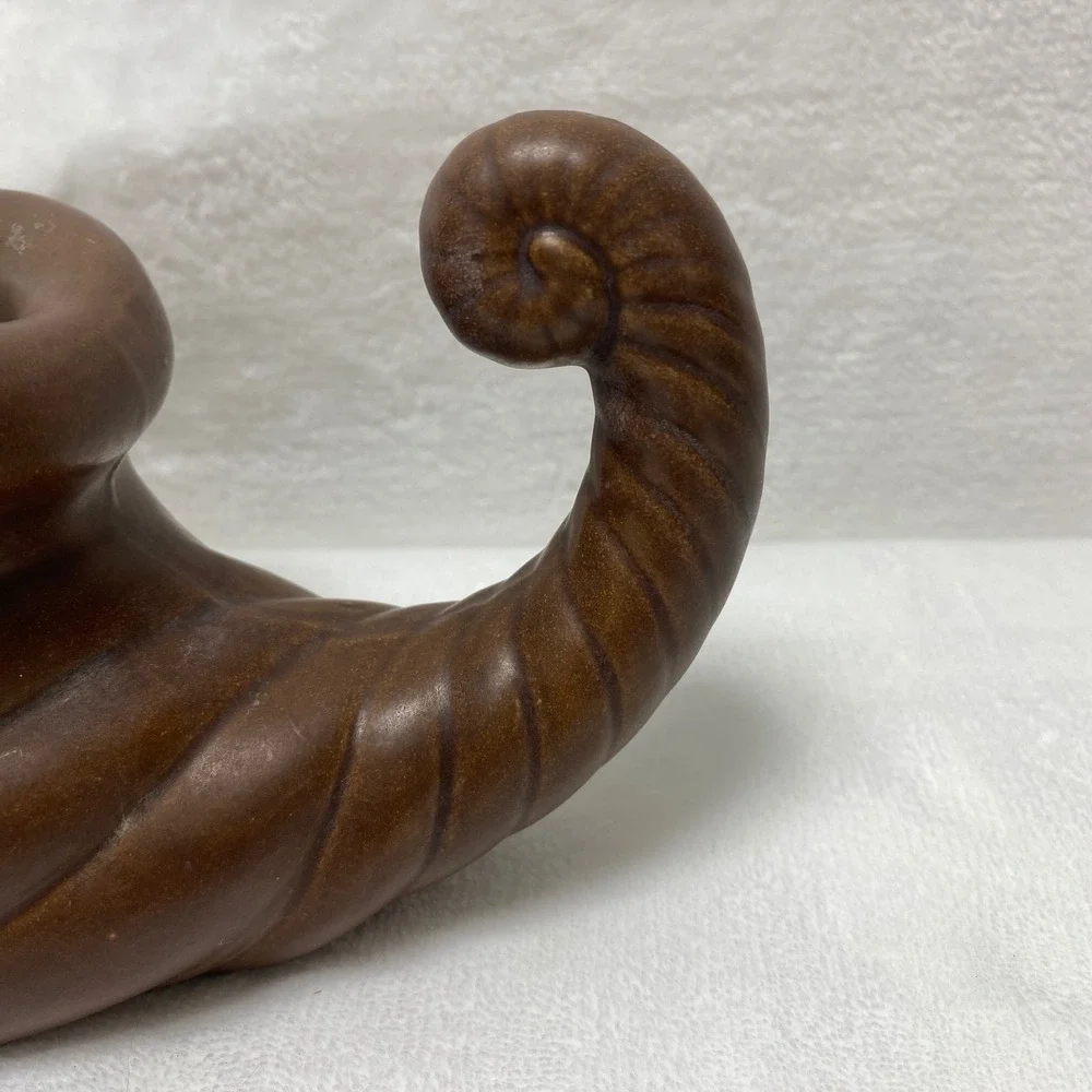 VTG Brown Ceramic Cornucopia Horn of Plenty‎ Vase Planter Table Decor D475